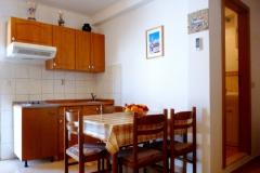Apartmani Milan Rogulj Apartman 4 – studio foto 1