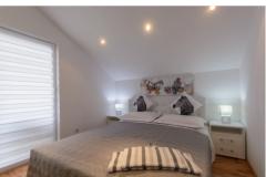 Apartmani SUNNY Apartman 4 – LORENA foto 1