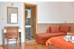 Apartmani Stone  Tučepi  Apartman 3 – A3+1 -102 foto 2