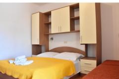 Apartmani Stone  Tučepi  Apartman 4 – A2+3 -103 foto 3
