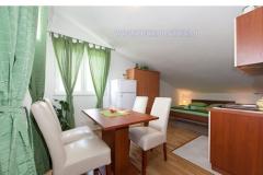 Apartmani Emi Apartman 1 – zeleni foto 5