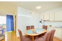 Apartmani Zelic Tucepi Apartman 1: (4+2) – Blue Apt foto 5