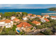 Kuća za odmor  *** Apartman 1 – Rosales foto 3