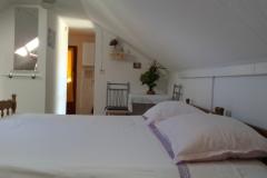 Apartmani Bilić Apartman 3 – potkrovlje foto 3