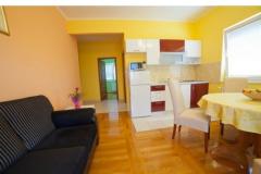 Apartmani Iris Apartman 3 – žuti foto 3