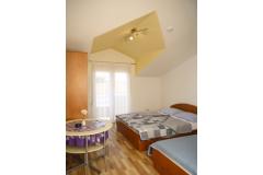 Apartmani Pongrac Apartman 5 – A4 studijo foto 2