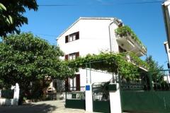 Apartmani Milka-Jure Srima-Vodice Apartman 1 – Apartman 3 foto 1
