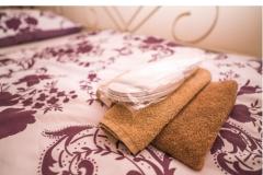 Hostel Kings and Queens Soba 2 – Double bed foto 2