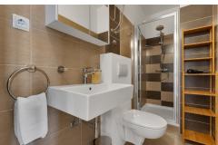 Apartmani Barbaric Apartman 2 – 103 foto 5