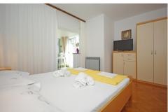 Love Zaostrog Apartman 2: (2+0) – Romance foto 2