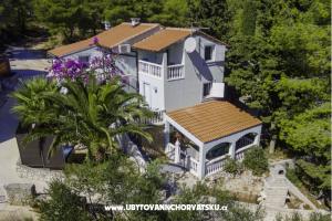 Villa Klara – Brac
