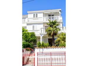 Anmarie Apartmani