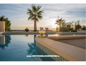 Luxury Visium