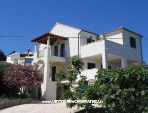 Apartmani Karampija
