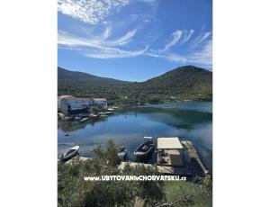 Apartmani Ivomir Malo more