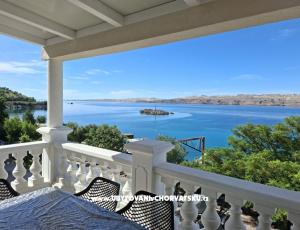 Beachfront Apartmani Amaris