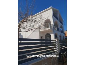 Apartmani Pralija