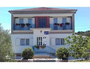 Apartmani A.Jelovčić
