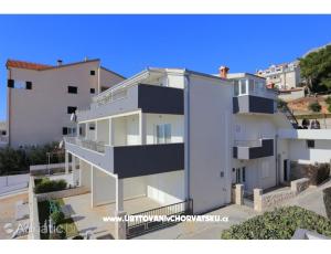 Apartmani Dora