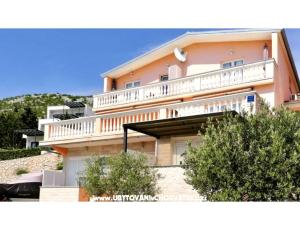 Apartmani Maris