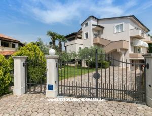 Apartmani Aida 