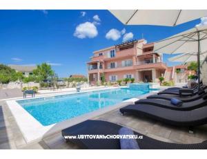 Holiday Apartmani Danica **** 