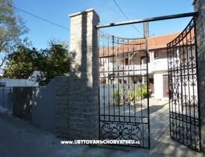 Apartmani Lucija
