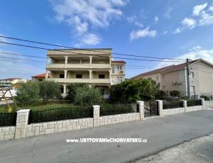 Apartmani Pičuljan