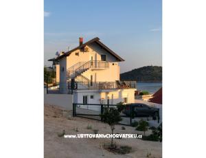 Apartmani Ruža