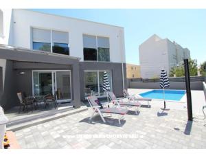Apartmani Karlo 