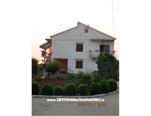 Colić Apartmani 