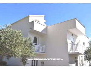 Apartmani Marin