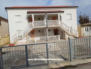 Apartmani Debeljak