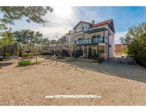 Apartmani Villa Agape Vir