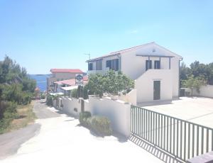 Apartmani Lac - Kuća Riba