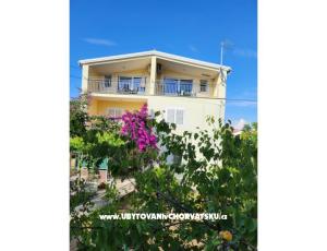 Apartmani Angela Tribunj
