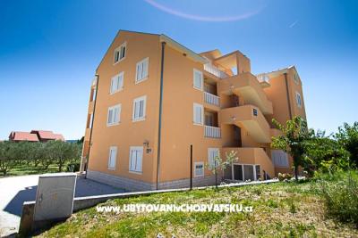 Apartmani Kuća Valentin