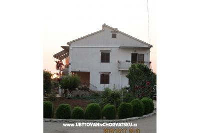 Colić Apartmani 