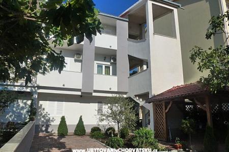 Apartmani DIVNA Baška Voda Hrvatska