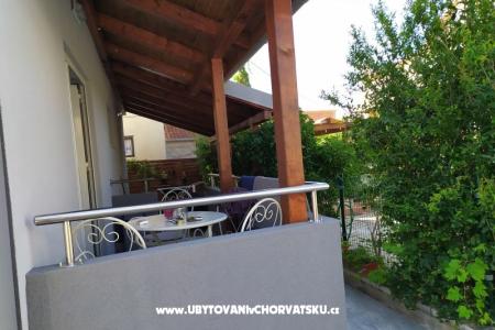 Apartmani Karin foto 4