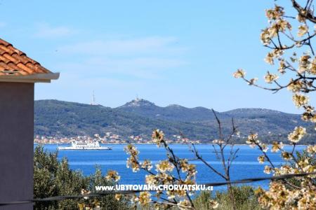 Apartmani Karin foto 5