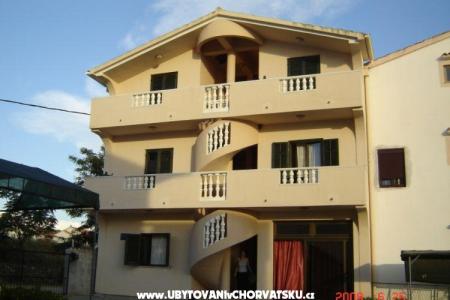 Apartmani  Maslina foto 2