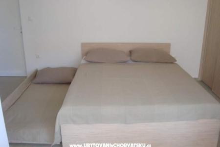 Apartmani Neli foto 2