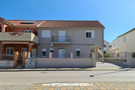 Apartmani Ćelić Biograd Hrvatska