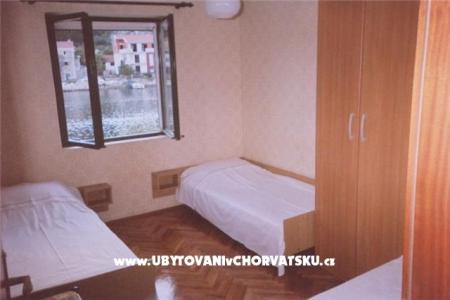 Apartmani Blace foto 2