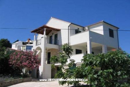 Apartmani Karampija otok Brač Hrvatska