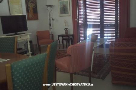 Kuća na moru foto 3