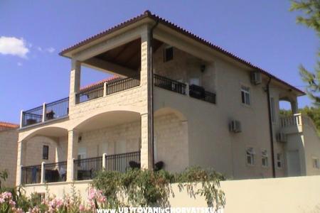 Villa Canadiana otok Brač Hrvatska
