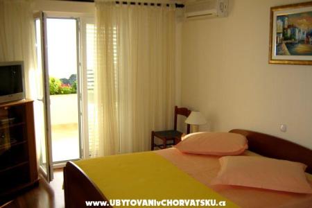 Apartmani Kartulina foto 4