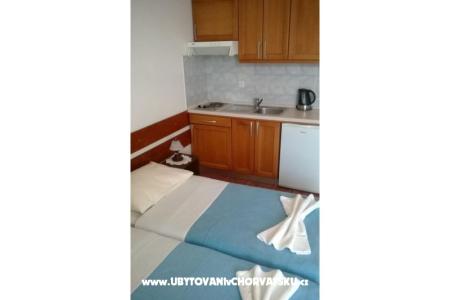 Studio Apartmani Rozalija foto 4